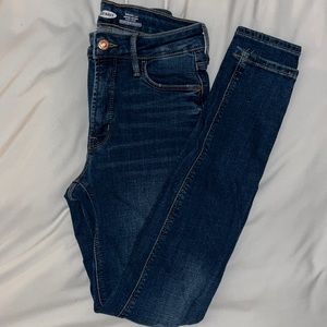High waisted jeans